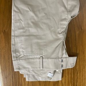 Ann Taylor Loft Capris. NWOT